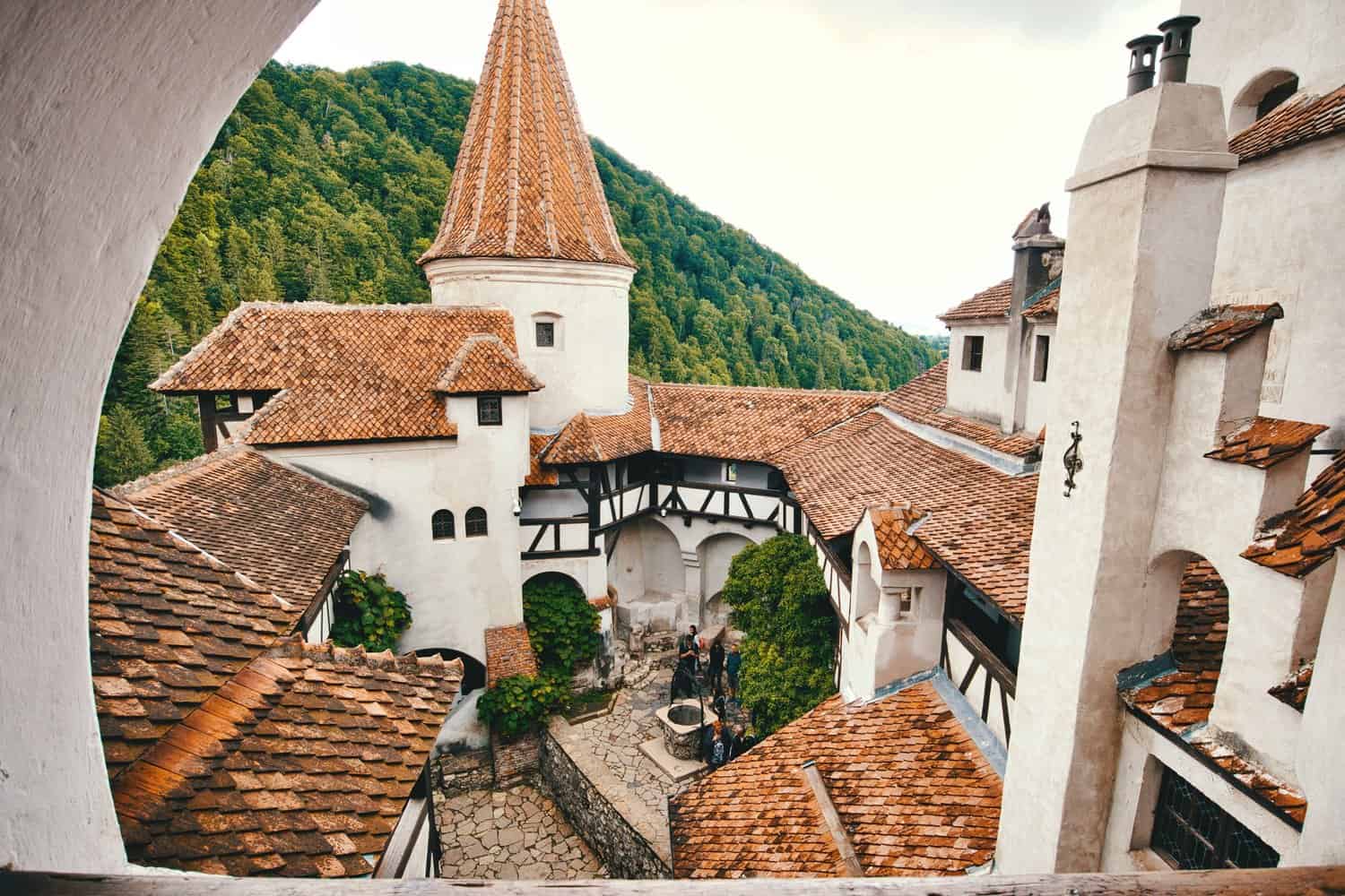 Beautiful look at Dracula's Castle in Bran