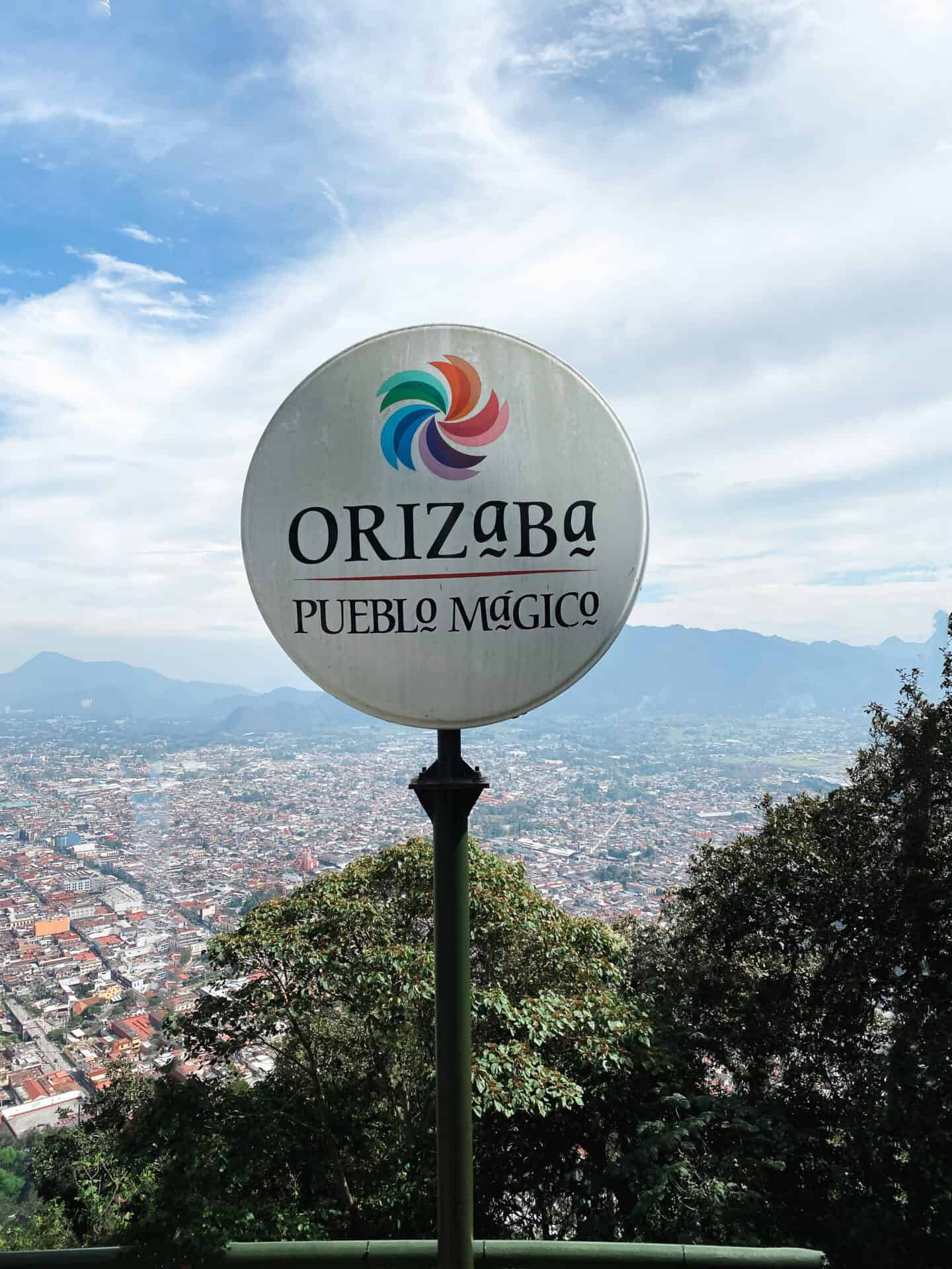 circular sign that says Orizaba